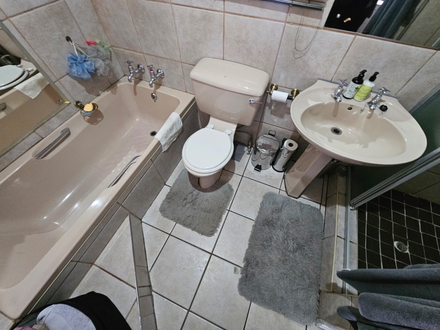 4 Bedroom Property for Sale in Sasolburg Ext 11 Free State